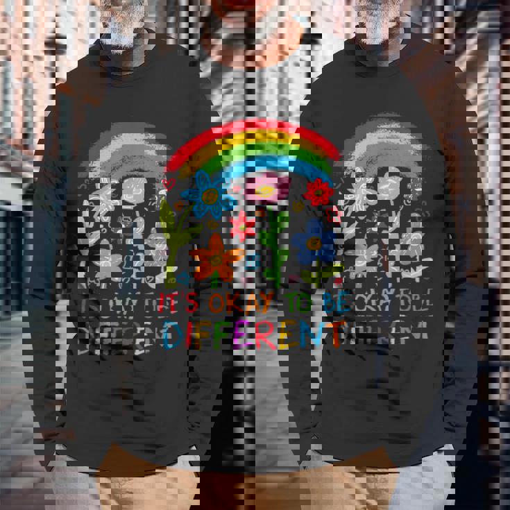 違う虹の花でも大丈夫 長袖Tシャツ 高齢者への贈り物