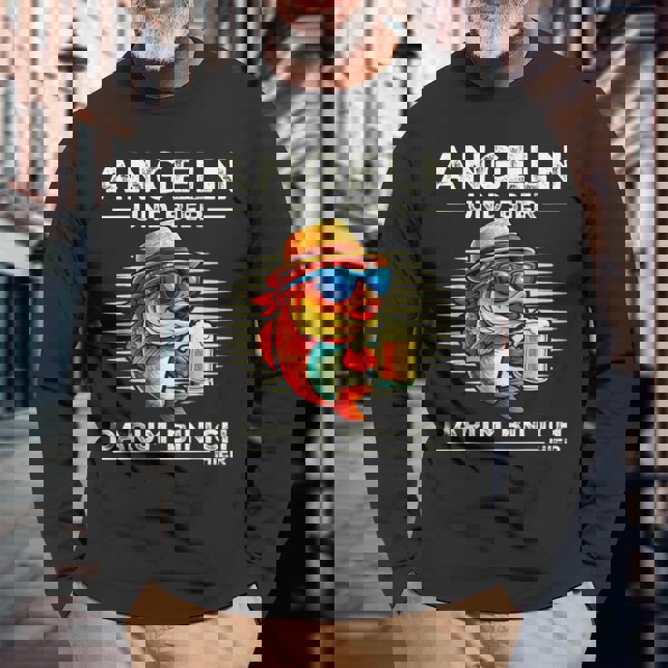 釣り人の服 面白いことわざ釣りとビールサーモンデザイン 長袖Tシャツ 高齢者への贈り物