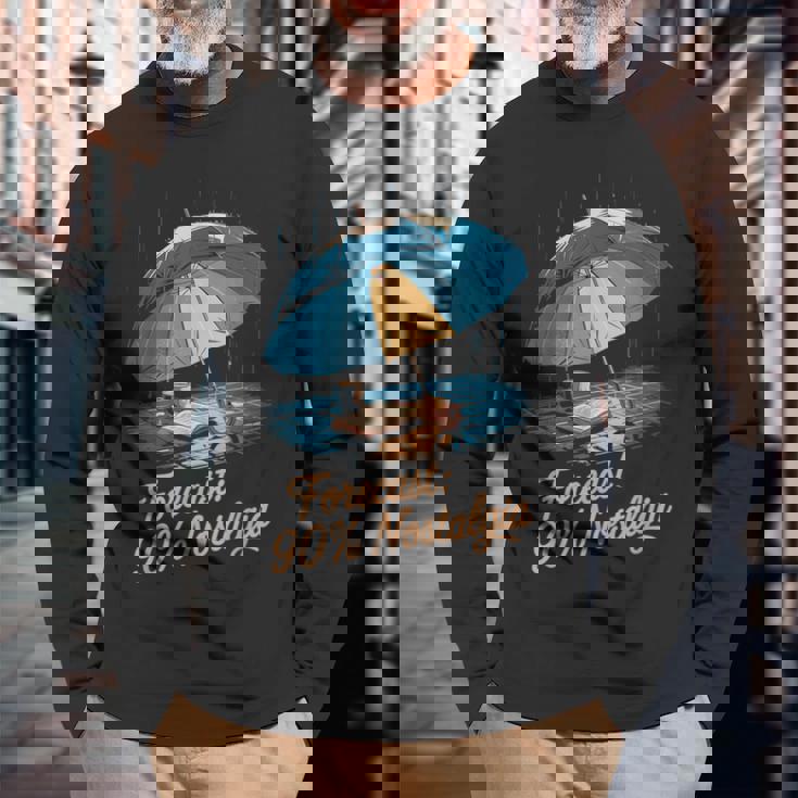 雨の日のノスタルジア 心地よい美学 傘と気分 長袖Tシャツ 高齢者への贈り物