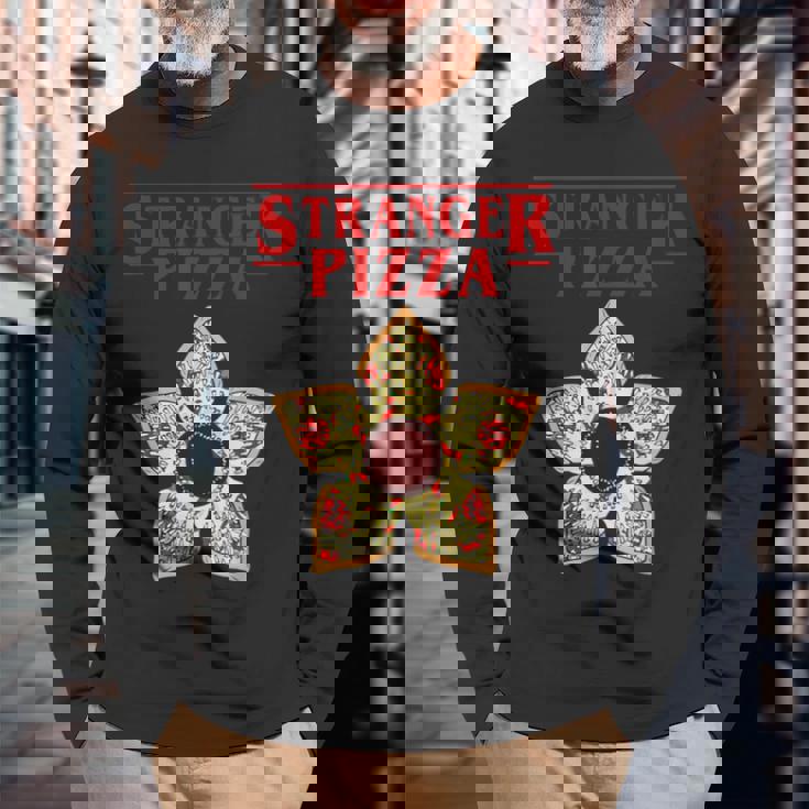 面白いストレンジャー・ピザ・シングス 長袖Tシャツ 高齢者への贈り物