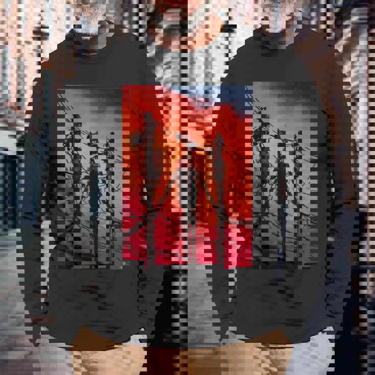 面白いダビングサイレンヘッド ヴィンテージミームキャラクター キッズギフト 長袖Tシャツ 高齢者への贈り物