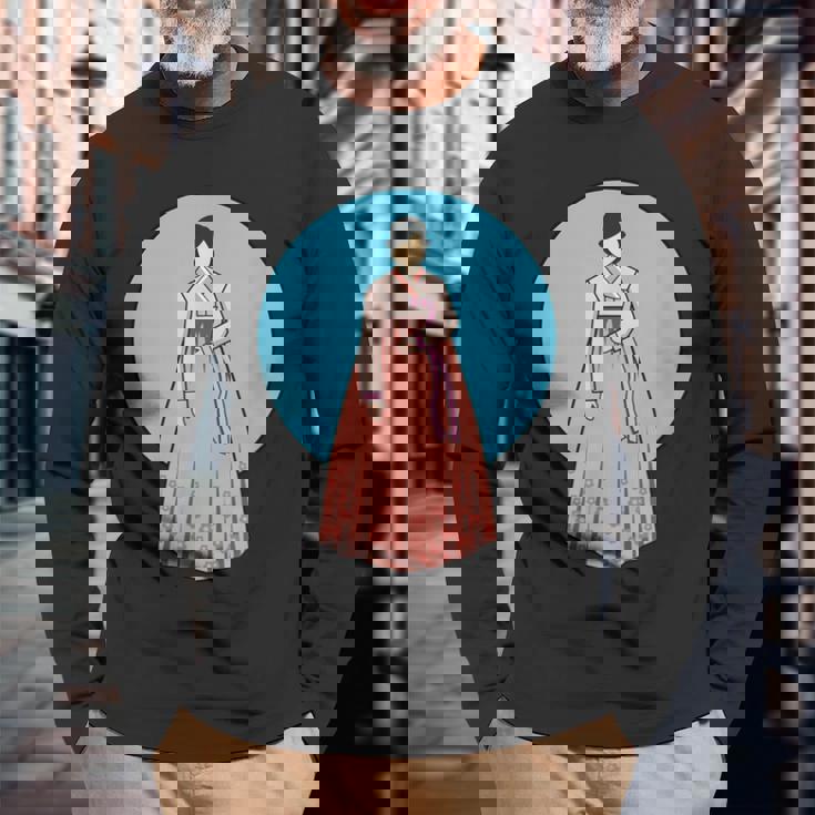 韓国伝統韓服を着た韓国の美少女 長袖Tシャツ 高齢者への贈り物