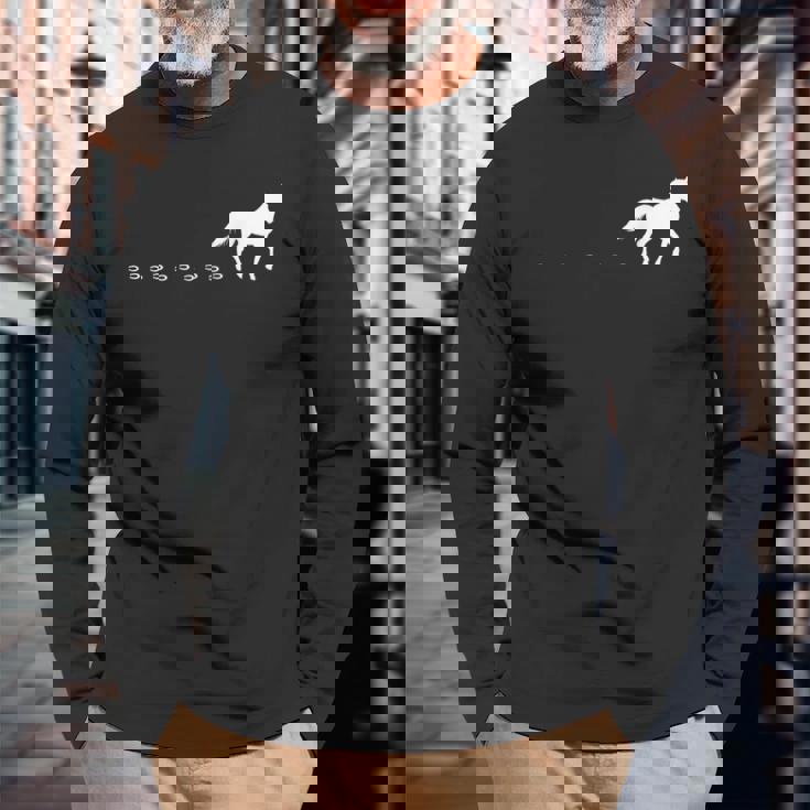 馬の線路、馬蹄、乗馬。 長袖Tシャツ 高齢者への贈り物