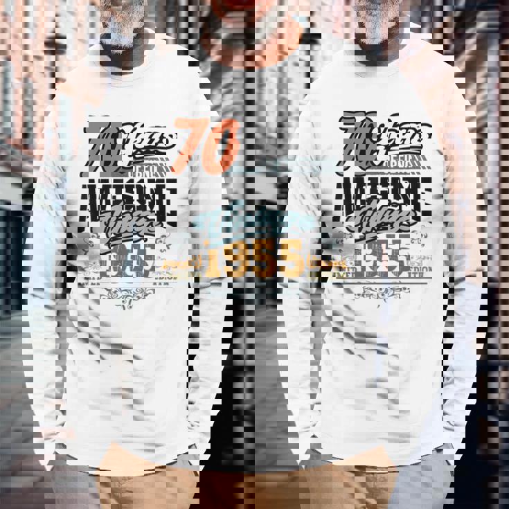 70歳の誕生日 ヴィンテージ 1955 70 Years Of Being Awesome レトロ 長袖Tシャツ 高齢者への贈り物