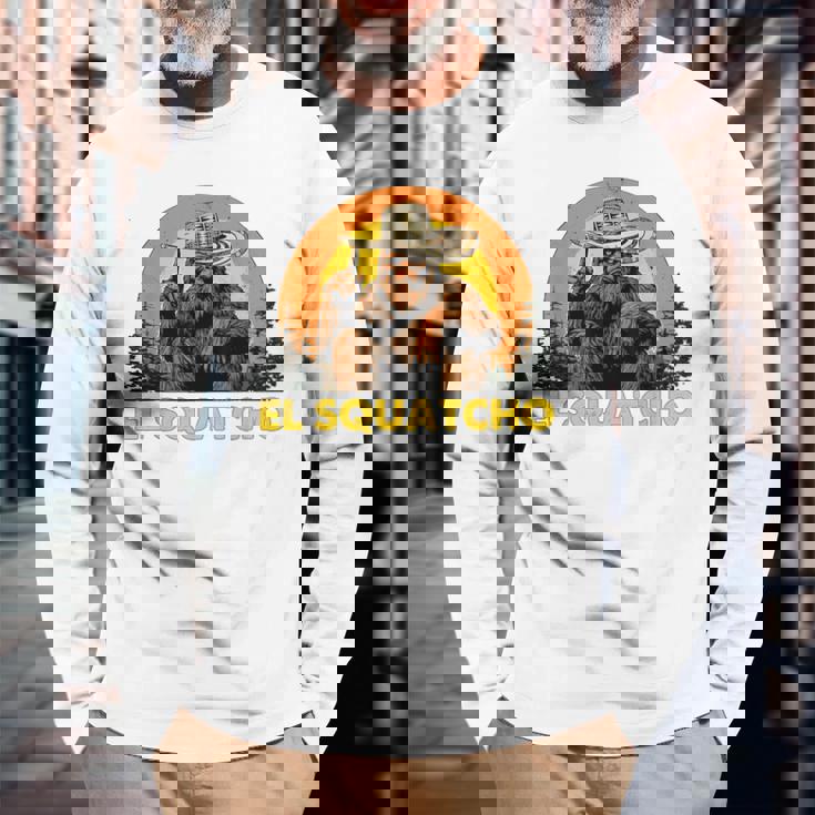 Elquatcho 面白いシンコ・デ・マヨ ビッグフット サスカッチ 長袖Tシャツ 高齢者への贈り物