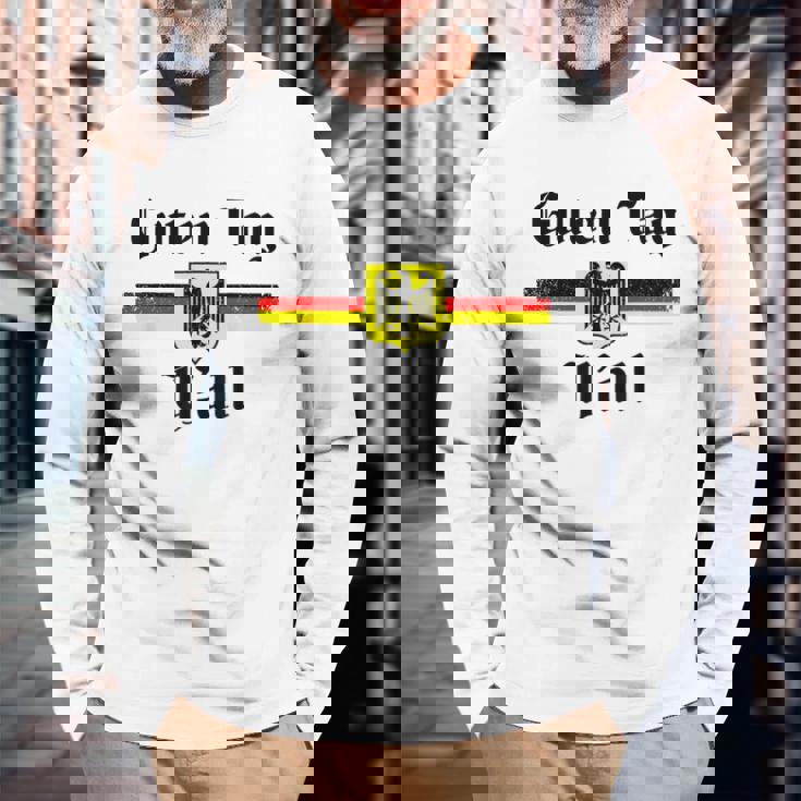 Good Day Y'all 長袖Tシャツ 高齢者への贈り物