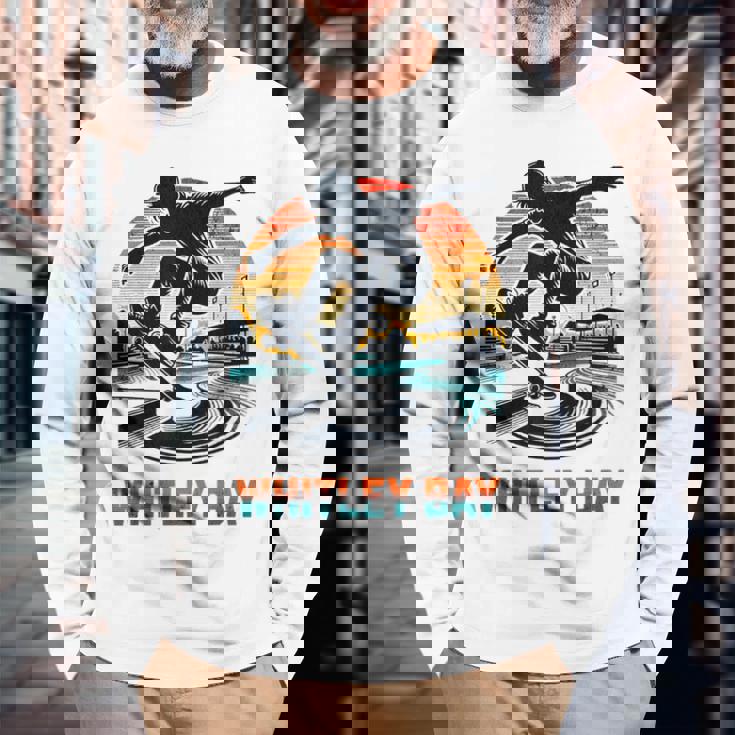 Whitley Baykateboardingグランジ 長袖Tシャツ 高齢者への贈り物
