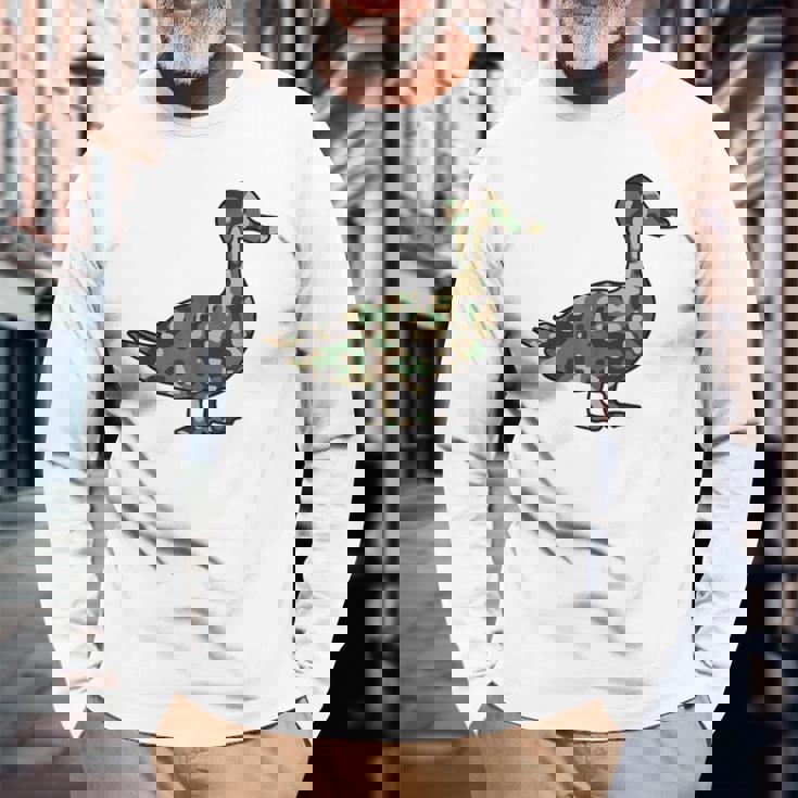 「鴨フラージュ」かも カモフラージュ 迷彩 ダジャレ 駄洒落 動物 鳥 カモ 鳧 カムフラージュ 兵士 軍隊 軍人 国防 長袖Tシャツ 高齢者への贈り物