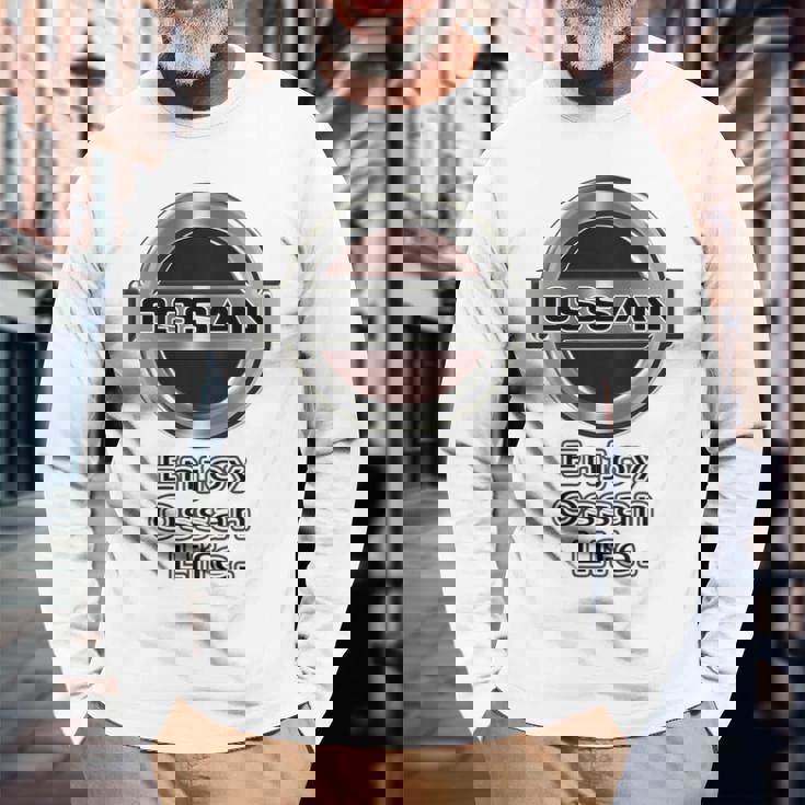 【バックプリント・背中側】Ossan おっさん（車好き ロゴ エンブレム パロディ）【変なデザイン屋さん】文字 面白い 長袖Tシャツ 高齢者への贈り物