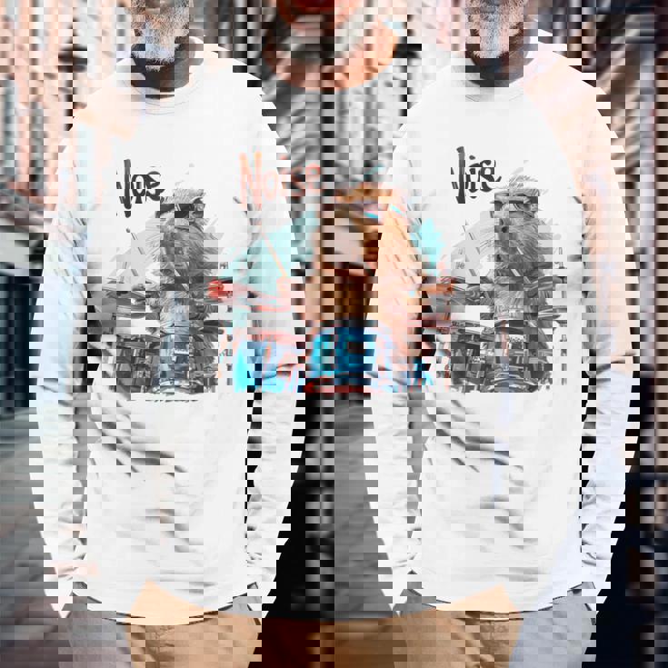 おかしなカピバラがドラムを奏でる 長袖Tシャツ 高齢者への贈り物