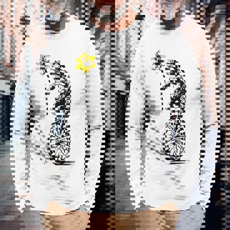 かわいい面白いカエルの一輪車 長袖Tシャツ 高齢者への贈り物