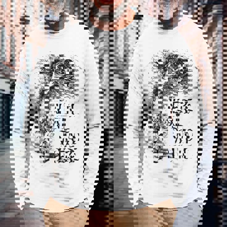 みんな怒ってるよ不思議の国のアリス 長袖Tシャツ 高齢者への贈り物