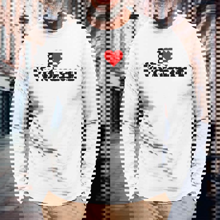 アイラブハートベトナム 長袖Tシャツ 高齢者への贈り物