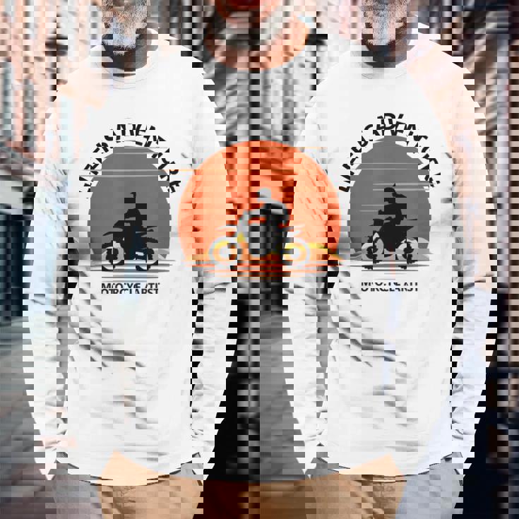 アドベンチャー バイク おもしろ ツーリング 人生は冒険だ オフロードバイクバイク イラスト 長袖Tシャツ 高齢者への贈り物