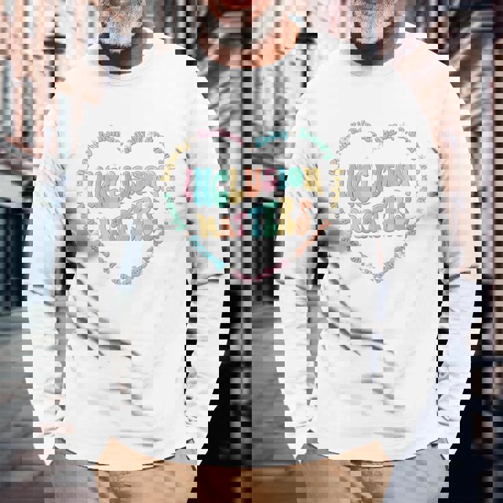 インクルージョン マターズ 自閉症 意識 スピード 教師 優しさ 長袖tシャツ 長袖Tシャツ 高齢者への贈り物