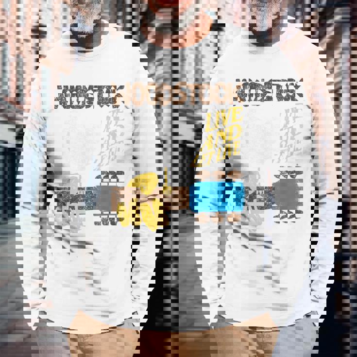 ウッドストック・ライブ・アンド・レット・ライブ 長袖Tシャツ 高齢者への贈り物