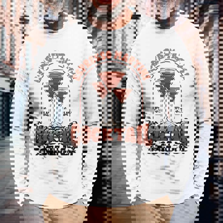 エスプレッソ・マティーニ・ソーシャル・クラブ・ウォッカ・コーヒー・ラバー・カクテル 長袖Tシャツ 高齢者への贈り物