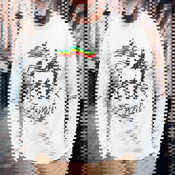 エチオピア 長袖Tシャツ 高齢者への贈り物