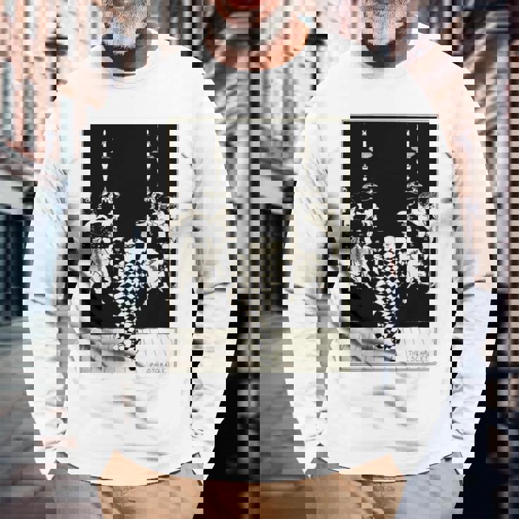 オーブリー・ビアズリー作「スカーレット・パストラール」1895 長袖tシャツ 長袖Tシャツ 高齢者への贈り物