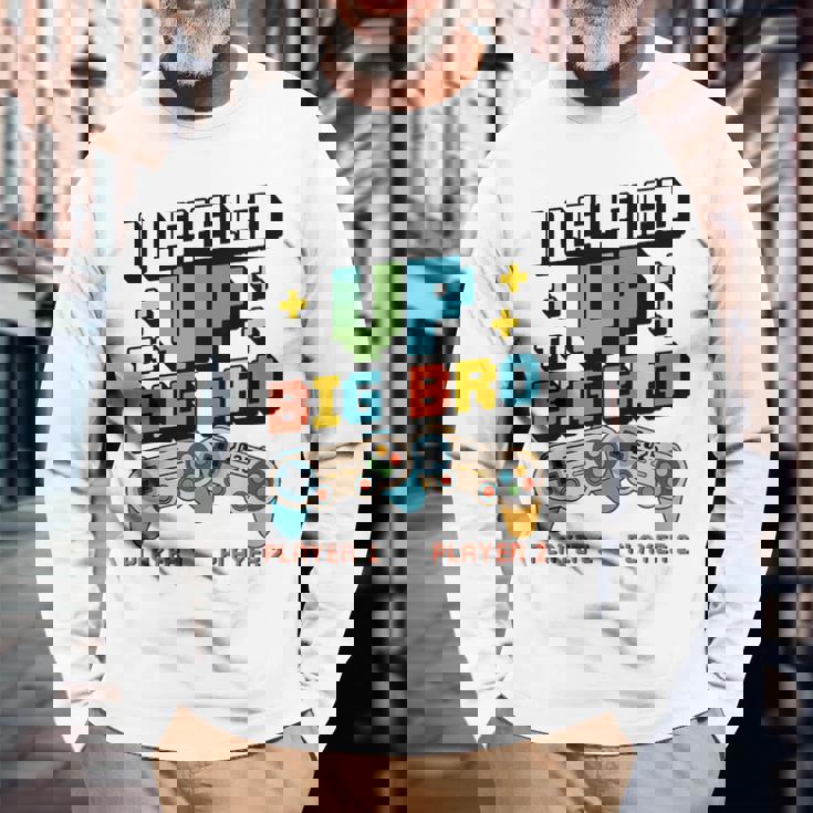 キッズ Leveled Up Big Bro 2025 ビッグブラザー幼児に昇格 長袖Tシャツ 高齢者への贈り物