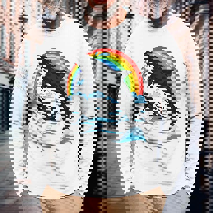 シャチ。シャチホエールウォッチング 長袖Tシャツ 高齢者への贈り物