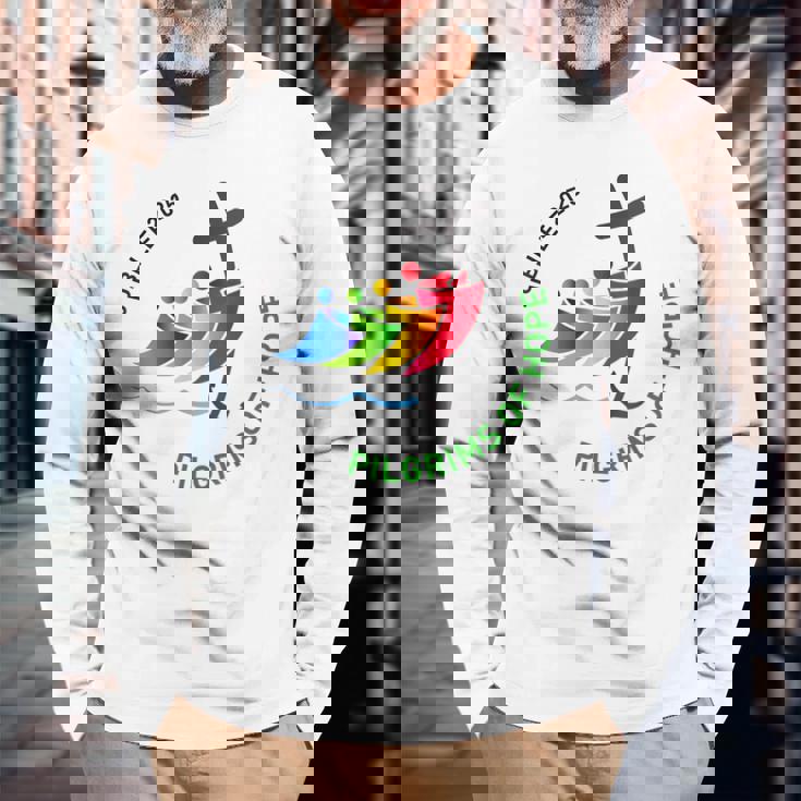 ジュビリー2025 信仰の旅への希望の巡礼者 長袖Tシャツ 高齢者への贈り物