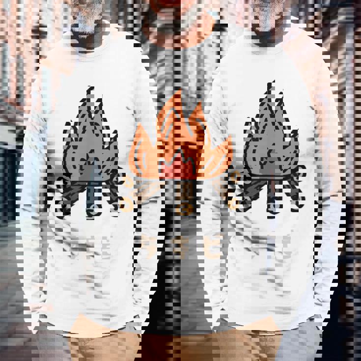 タキビ 焚き火 たきび キャンプ イラスト かわいい おもしろ キャンプグッズ 長袖Tシャツ 高齢者への贈り物