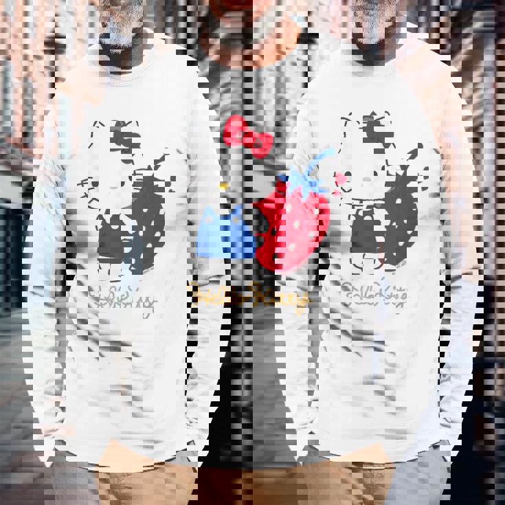 ハローキティ いちご ライトカラー 長袖Tシャツ 高齢者への贈り物