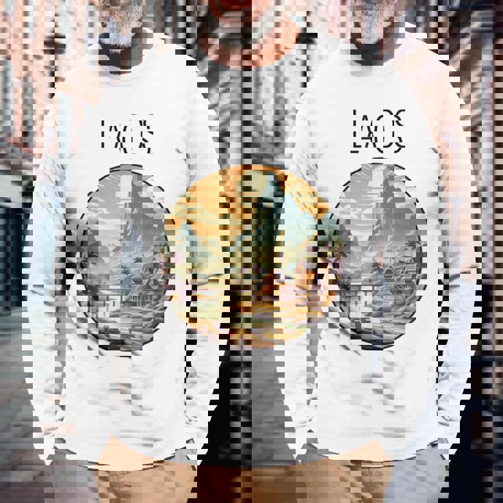 ラオスの風景 アールデコ 長袖Tシャツ 高齢者への贈り物