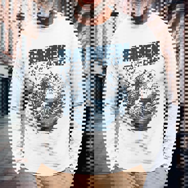 ラーメンは人生、マンガアニメオタクジャパンかわいいラーメン 長袖Tシャツ 高齢者への贈り物