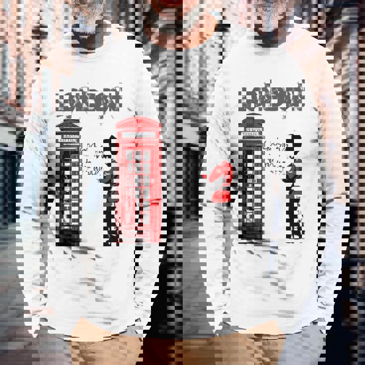 ロンドン・バンクシー・ゴッド・セーブ・ザ・クイーン 長袖Tシャツ 高齢者への贈り物