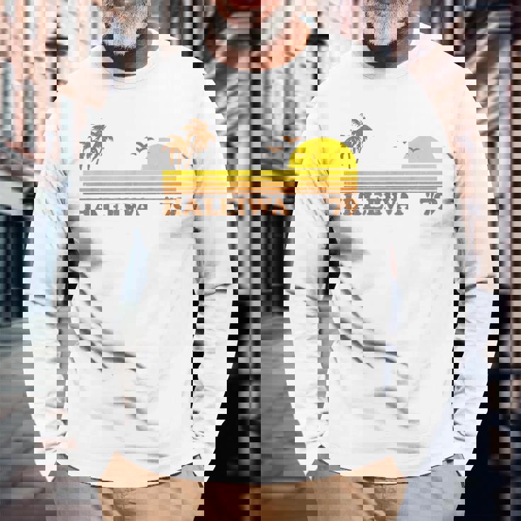 ヴィンテージ ハレイワ ハワイ ノースショア ビーチ レトロ サンセット 70年代 長袖Tシャツ 高齢者への贈り物