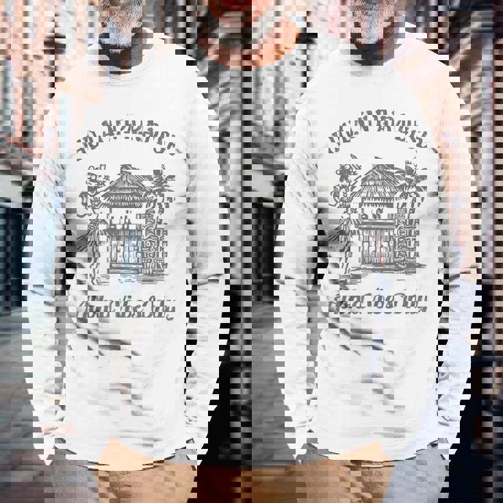 ヴィンテージ ハワイアン フラティキ トロピカル アロハ バイブ レトロ アイランド 長袖Tシャツ 高齢者への贈り物