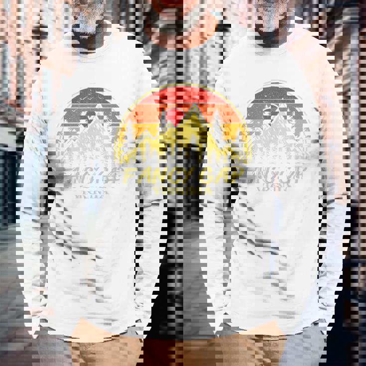 ヴィンテージ ファンシー ギャップ バージニアa 山 ハイキング お土産 長袖Tシャツ 高齢者への贈り物