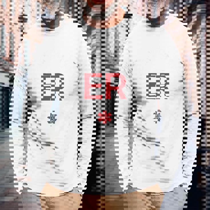 ヴィンテージ 救急科 緊急治療室 看護師 背中 長袖Tシャツ 高齢者への贈り物