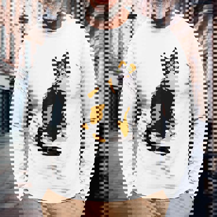 三毛猫ポートレート かわいい三毛猫 三毛猫好き 長袖Tシャツ 高齢者への贈り物