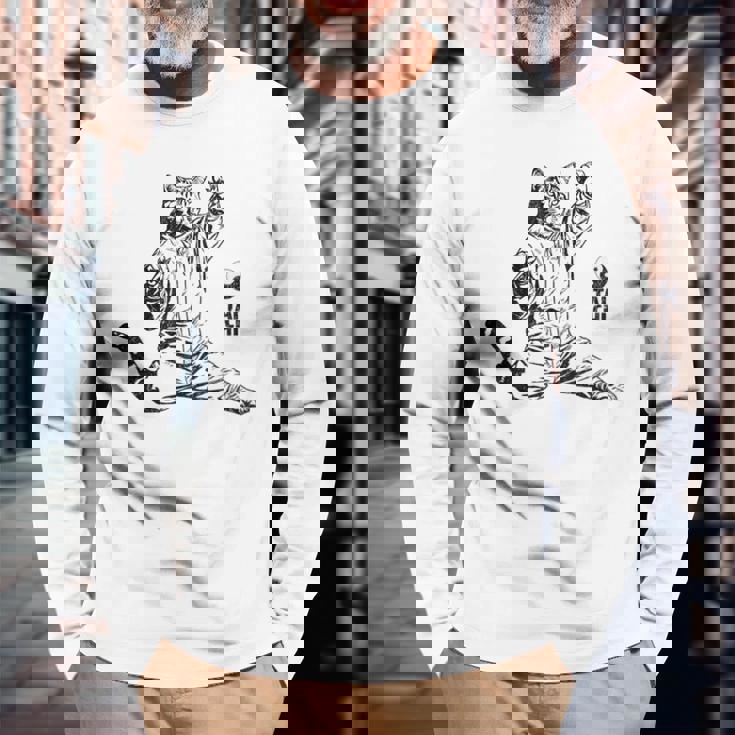 太極拳 猫 格闘技 面白い 猫 格闘 長袖Tシャツ 高齢者への贈り物