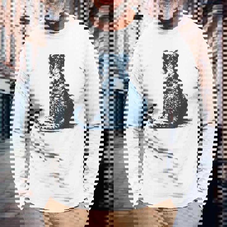 子ライオン – 子ライオンの後姿 長袖Tシャツ 高齢者への贈り物