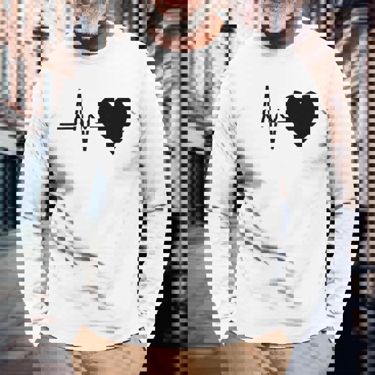 心電図のパターン ハートカラー ブラック 長袖Tシャツ 高齢者への贈り物