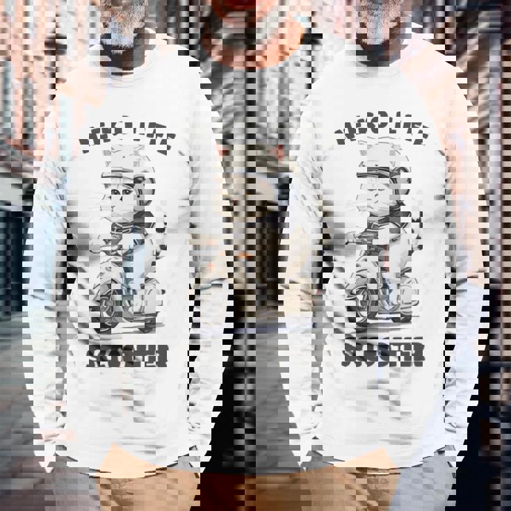 猫 ネコ 白猫 イラスト 原付 スクーター バイク 猫好き バイク好き かわいい おもしろ レトロ Neko Life 長袖tシャツ 長袖Tシャツ 高齢者への贈り物