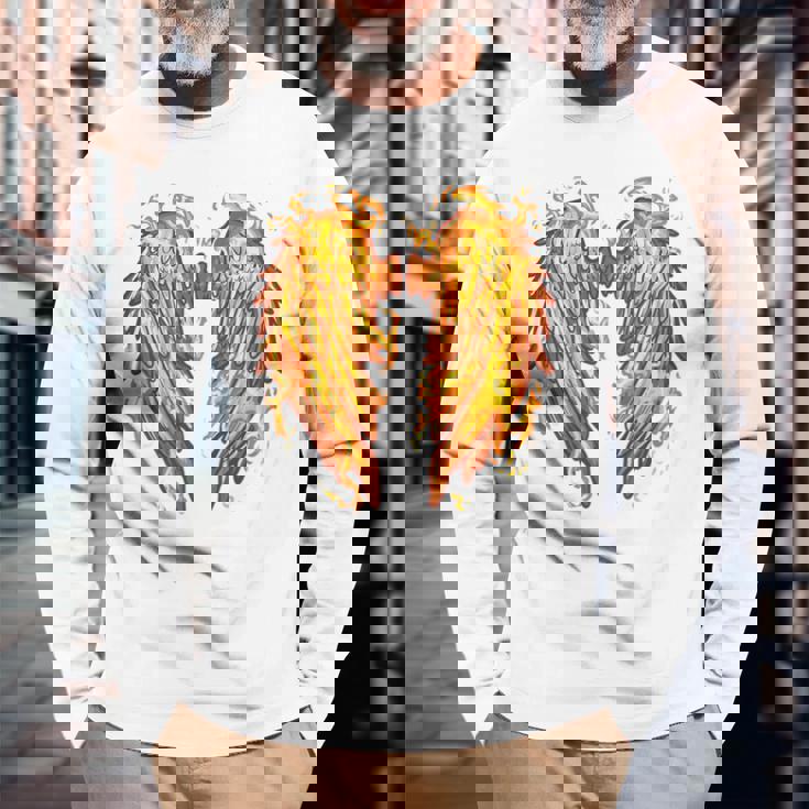 裏面に燃える天使の翼 火の羽 長袖Tシャツ 高齢者への贈り物