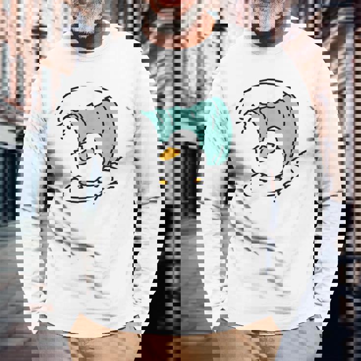 面白くてかわいい小さなアヒルが波をキャッチ。 長袖Tシャツ 高齢者への贈り物