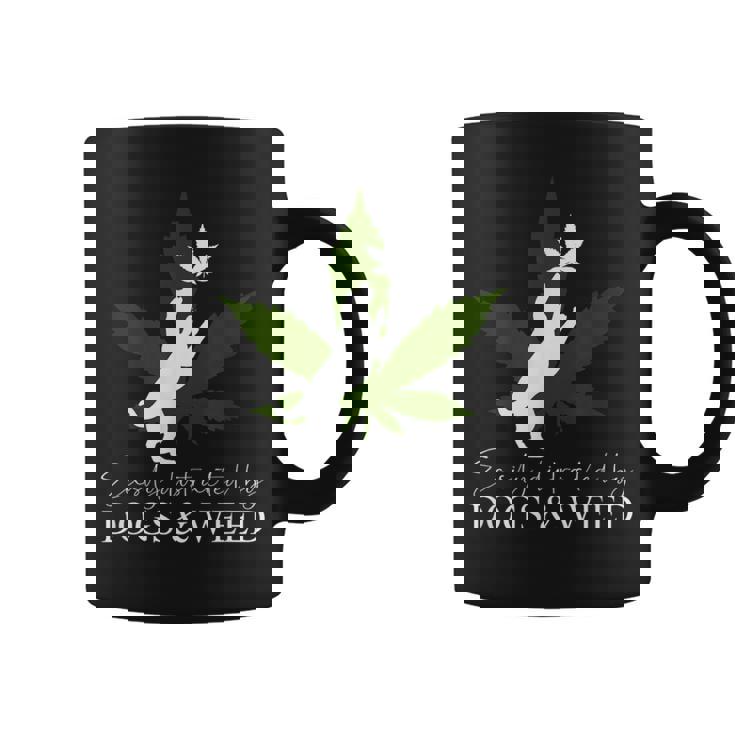 Dog And Weed ファニーマリファナtシャツ コーヒーマグ