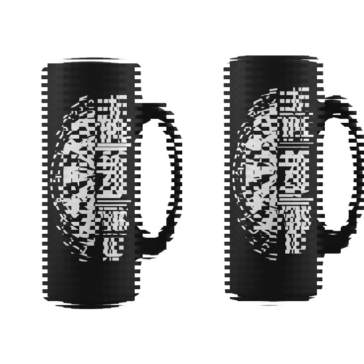 Tengo El Triple De 20 Años Chiste De Dardos Taza de café