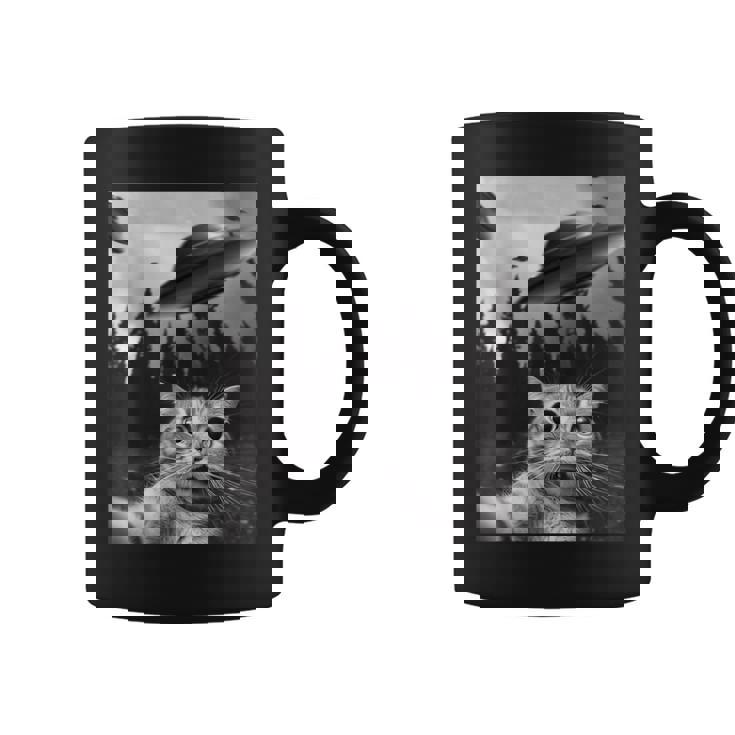 Ufo付き面白い猫セルフィー コーヒーマグ