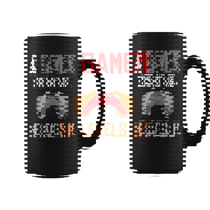 Un Gamer No Envejeceube De Nivel Lujuria Gaming Taza de café