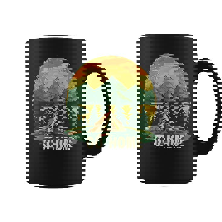 おかしなゴー・ホーム・セイングとテントのネイチャーコスチューム。 コーヒーマグ