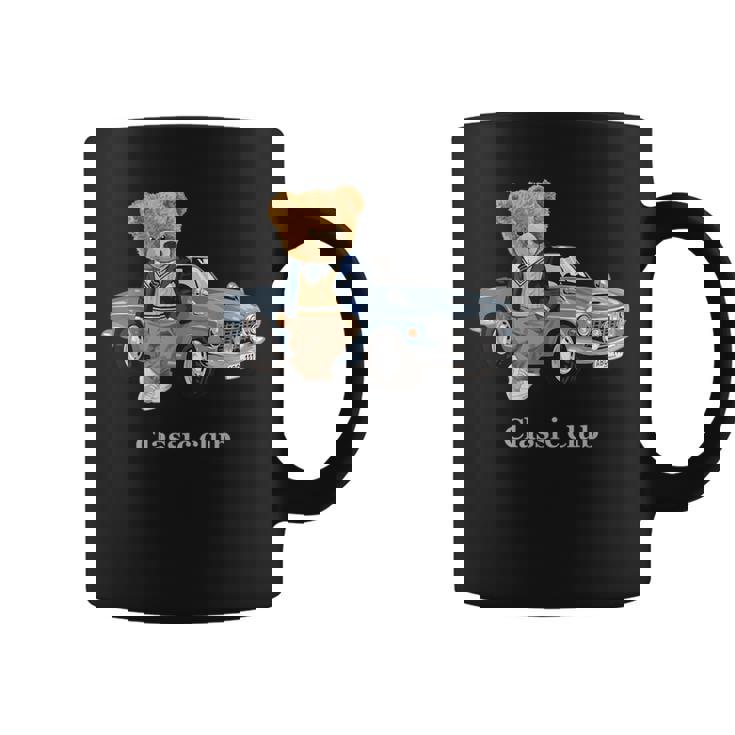 クラシックカーがかわいいテディベア。 コーヒーマグ
