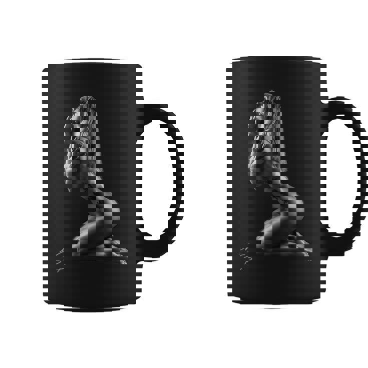 セクシーガールグラフィックtシャツ インプライドアクトオブファインアート コーヒーマグ