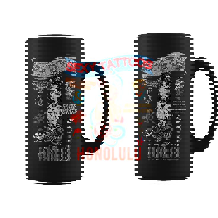 セーラー向けのタトゥーとセクシーガール。 コーヒーマグ